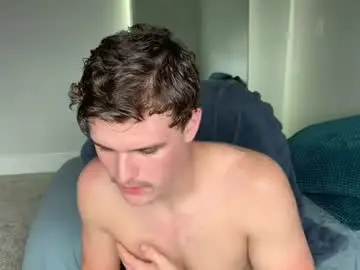 Chaturbate Watch Live Sex Cams of yngdesire1