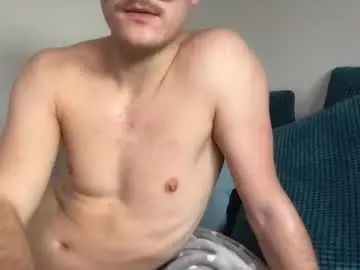 Chaturbate Nude Webcam of yngdesire1