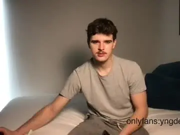 Chaturbate Best Webcam of yngdesire1