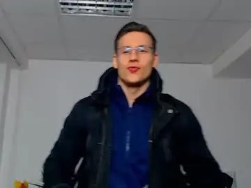 Chaturbate Live Porn of zeinmiracles