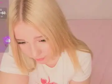 Chaturbate Adult Video Chat of amazongirls