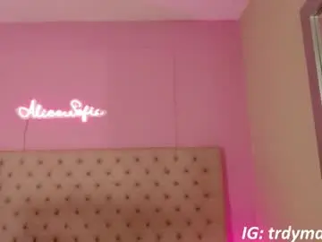 Chaturbate Live Porn of alice_sofia