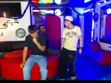 Chaturbate Adult Webcam of crismens