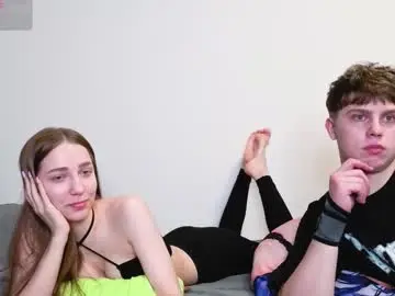 Chaturbate Free Live Porn of emily_and_ilumi