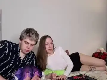 Chaturbate Free Live Porn of emily_and_ilumi