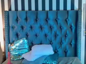 Chaturbate Live Sex Cam of kinsleybrown