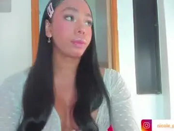 Chaturbate Sex Cam of nicoleparadise_