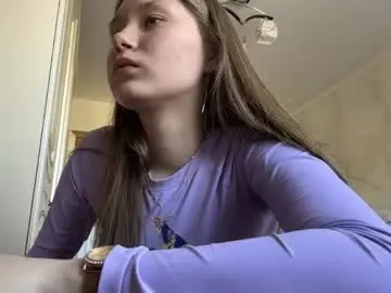 Chaturbate Watch Live Sex Cams of lucindascercy