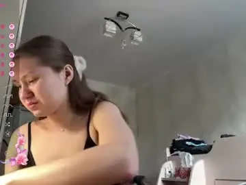 Chaturbate Live Sex Cam of lucindascercy