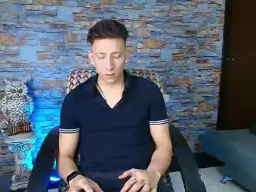 Chaturbate Live Sex of maykol_victoria