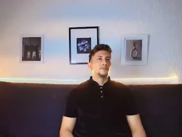 Chaturbate Free Live Porn of maykol_victoria