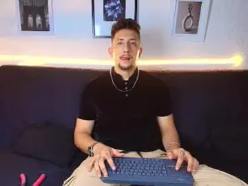 Chaturbate Sex Cam of maykol_victoria