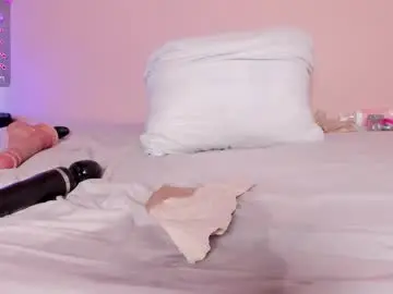 Chaturbate Best live sex cam show of mia_holson