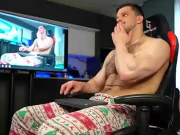 Chaturbate Live Sex Cam of danielkraig_for_u
