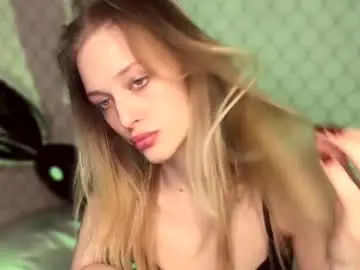 Chaturbate Nude Webcam of darlingdarinka