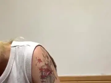 Chaturbate Watch Live Sex Cams of elenoretroccoli