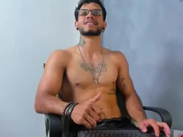 Chaturbate Best live sex cam show of juanbladde
