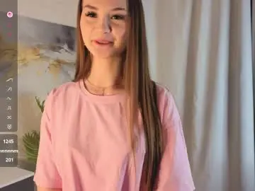 Chaturbate Live Sex Cam of alyshaplescia