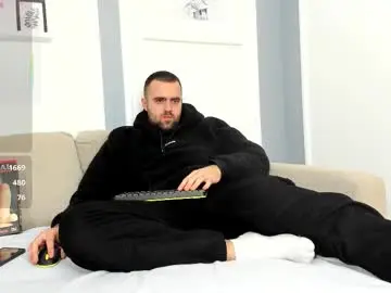 Chaturbate Live Porn of musculardominantfella