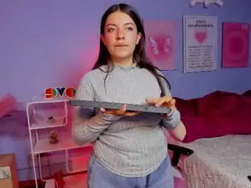 Chaturbate Live Sex Cam of sara_deen