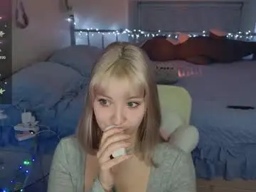 Chaturbate Watch Live Sex Cams of twinkle_toes_