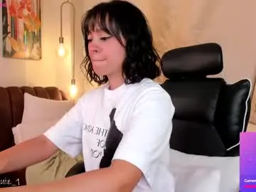 Chaturbate Live Sex Cam of emilyruiz1
