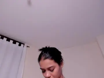 Chaturbate Adult Video Chat of evelyn_coelloo