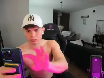 Chaturbate Best live sex cam show of naugthy_alex