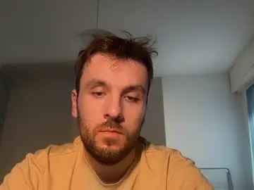 Chaturbate Live Sex Cam of alma0000