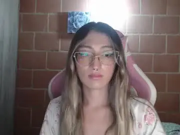 Chaturbate Adult Webcams of andrea_camila