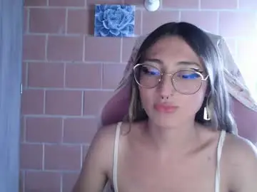 Chaturbate Live Sex of andrea_camila