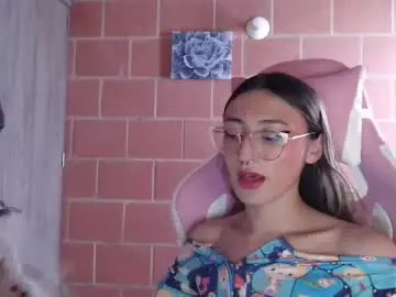Chaturbate Live Sex of andrea_camila
