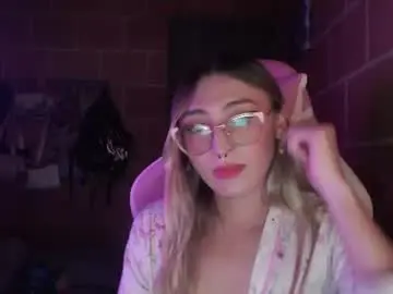 Chaturbate Live Sex Cam of andrea_camila