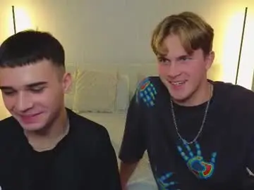 Chaturbate Live Sex Cam of boicute