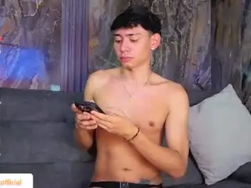Chaturbate Sex Chat of daviid_laid_