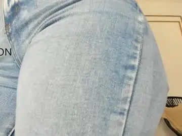 Chaturbate Adult Video Chat of miranda_villa