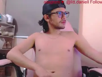Chaturbate Best live sex cam show of sweet_daniell