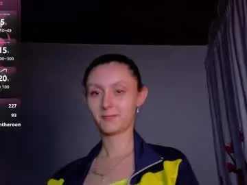 Chaturbate Live Sex Cam of isis1012