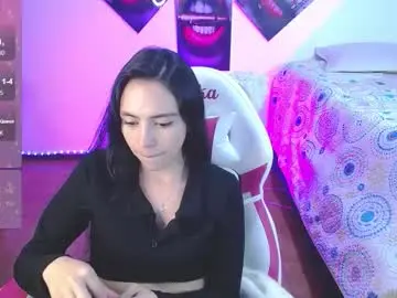 Chaturbate Live Sex Cam of lika_little3