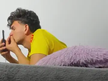 Chaturbate Watch Live Sex Cams of marcusfire_2