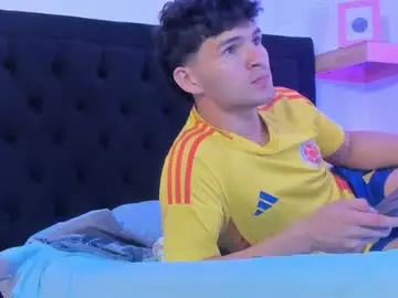 Chaturbate Best live sex cam show of marcusfire_2