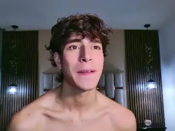 Chaturbate Private Sex Chat of michaell_peters
