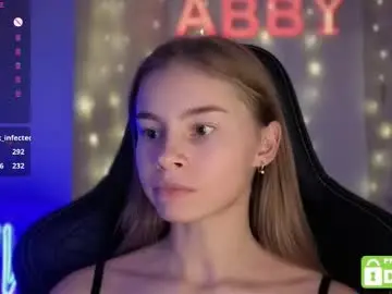 Chaturbate Best live sex cam show of roxxxie_reid