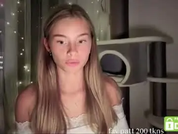 Chaturbate Best live sex cam show of roxxxie_reid