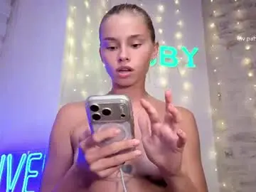 Chaturbate Watch Live Sex Cams of roxxxie_reid
