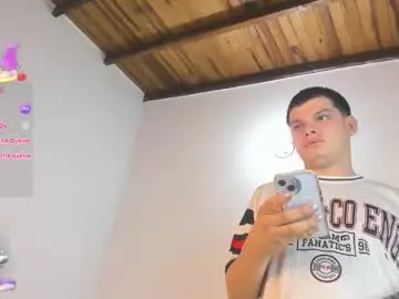 Chaturbate Sex Cam of kevinxlvx