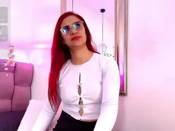 Chaturbate Adult Webcam of tiiny_emilly