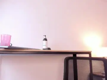 Chaturbate Live Sex of caroline_dh