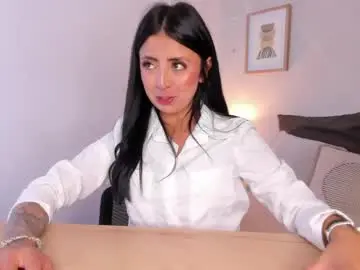 Chaturbate Watch Live Sex Cams of caroline_dh