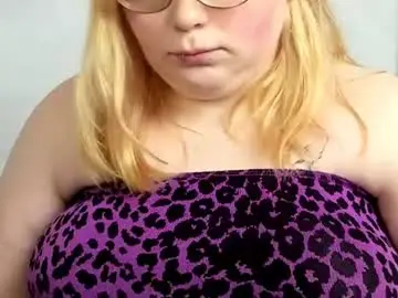 Chaturbate Watch Live Sex Cams of stella_brayn